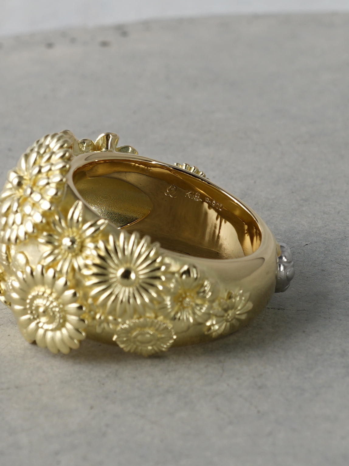 QFO079 Bouquet Ring