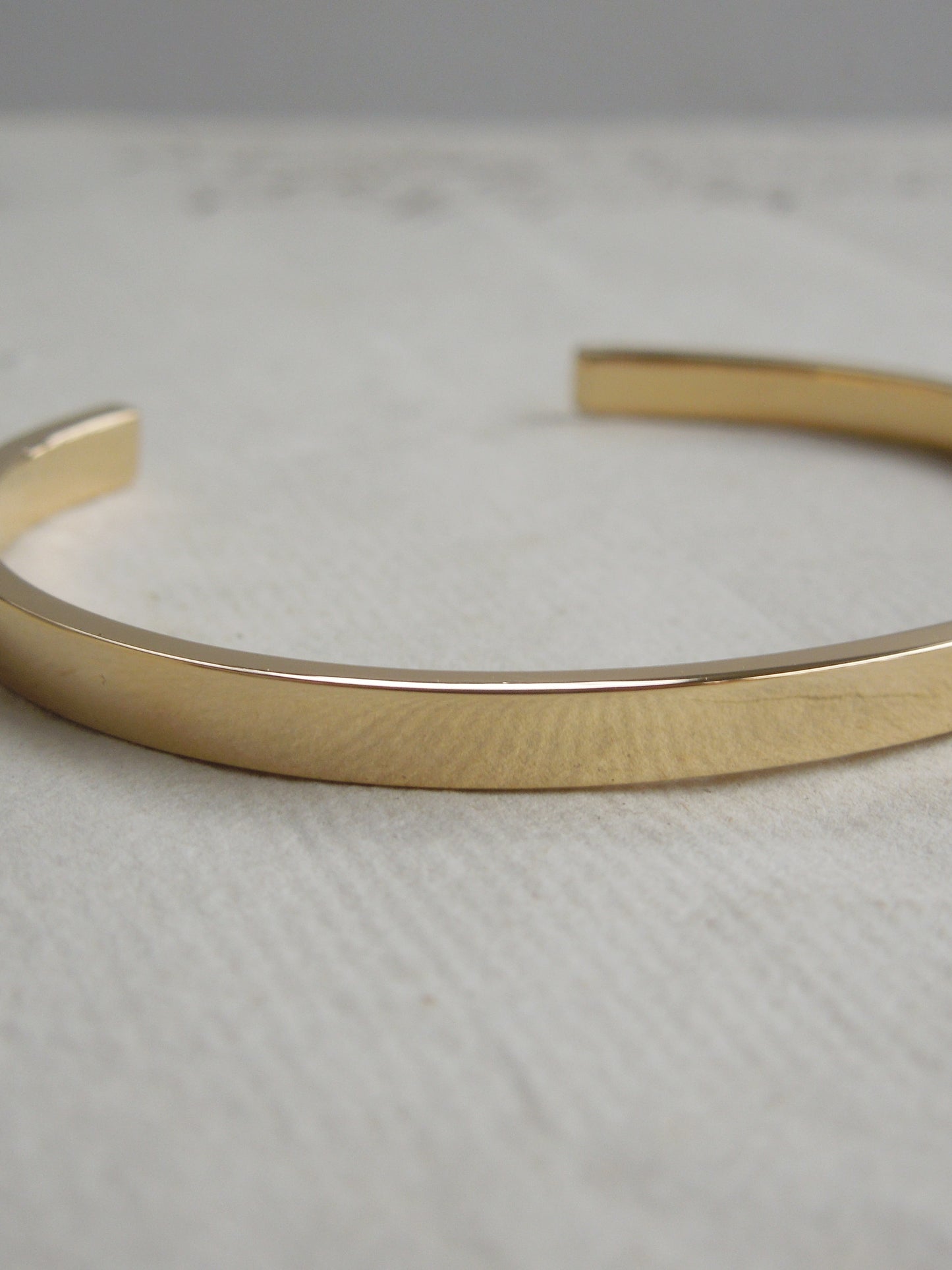 QFO032 Gold Plating Bangle