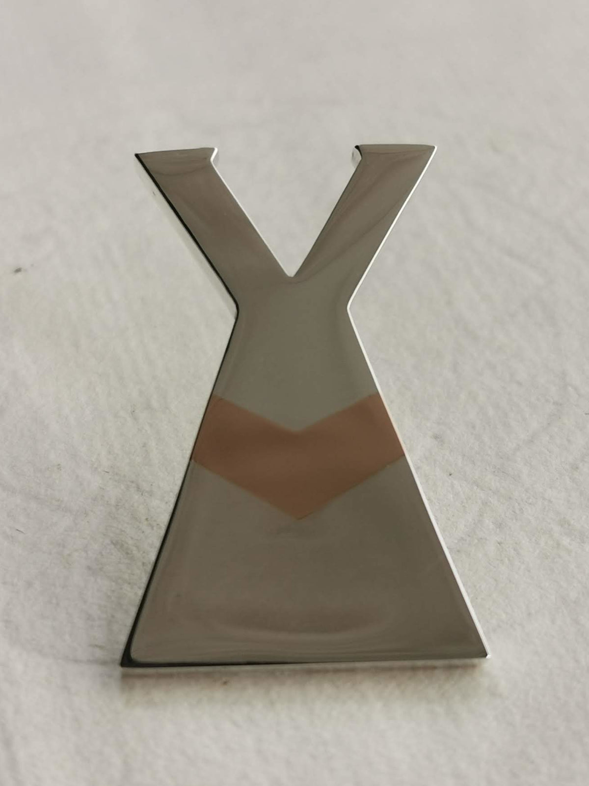 Engular Pin QFO002 Angular Pins – Quetzal-Jewelry.com