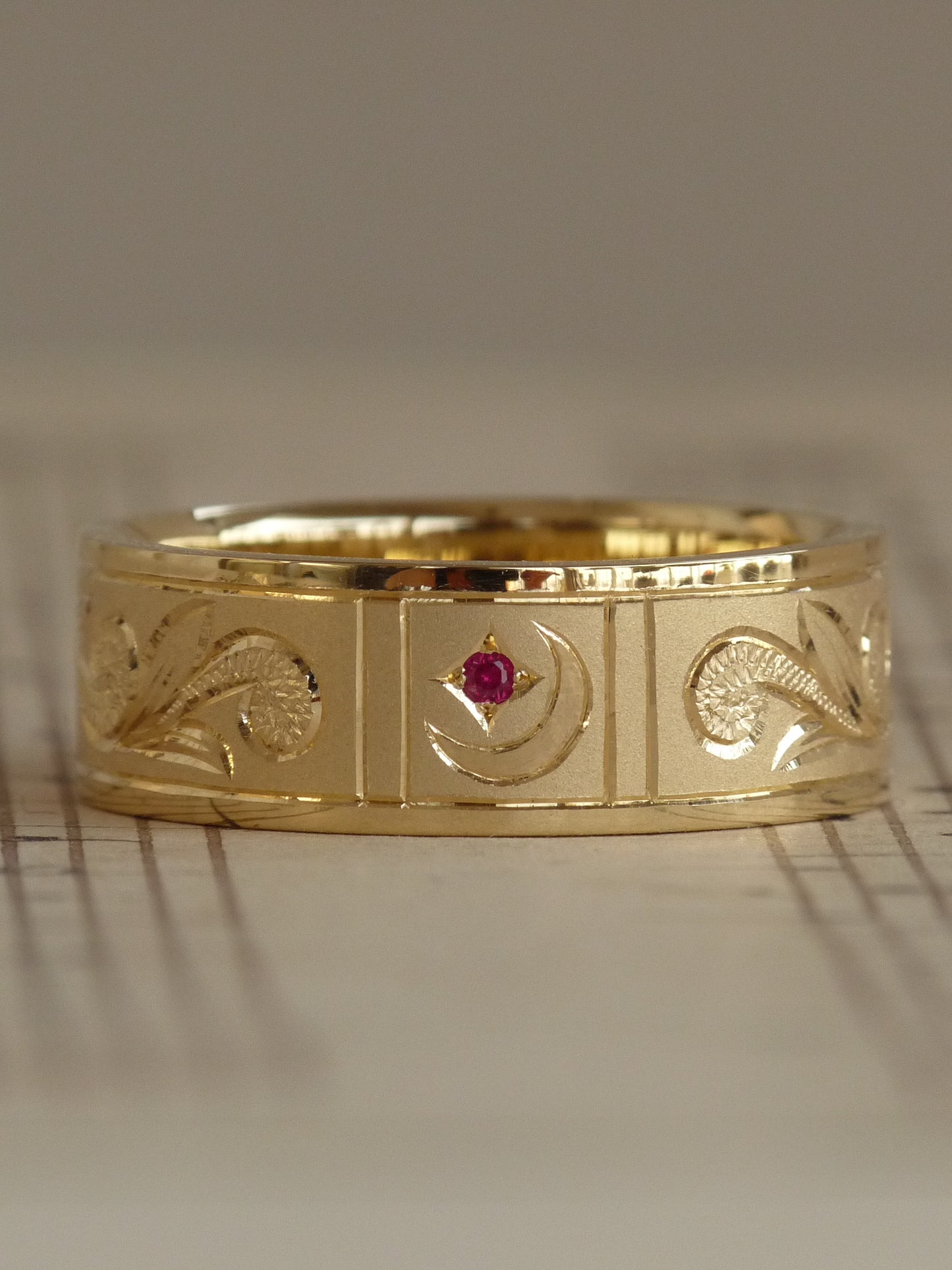 QFO031 Gold Marriage Ring